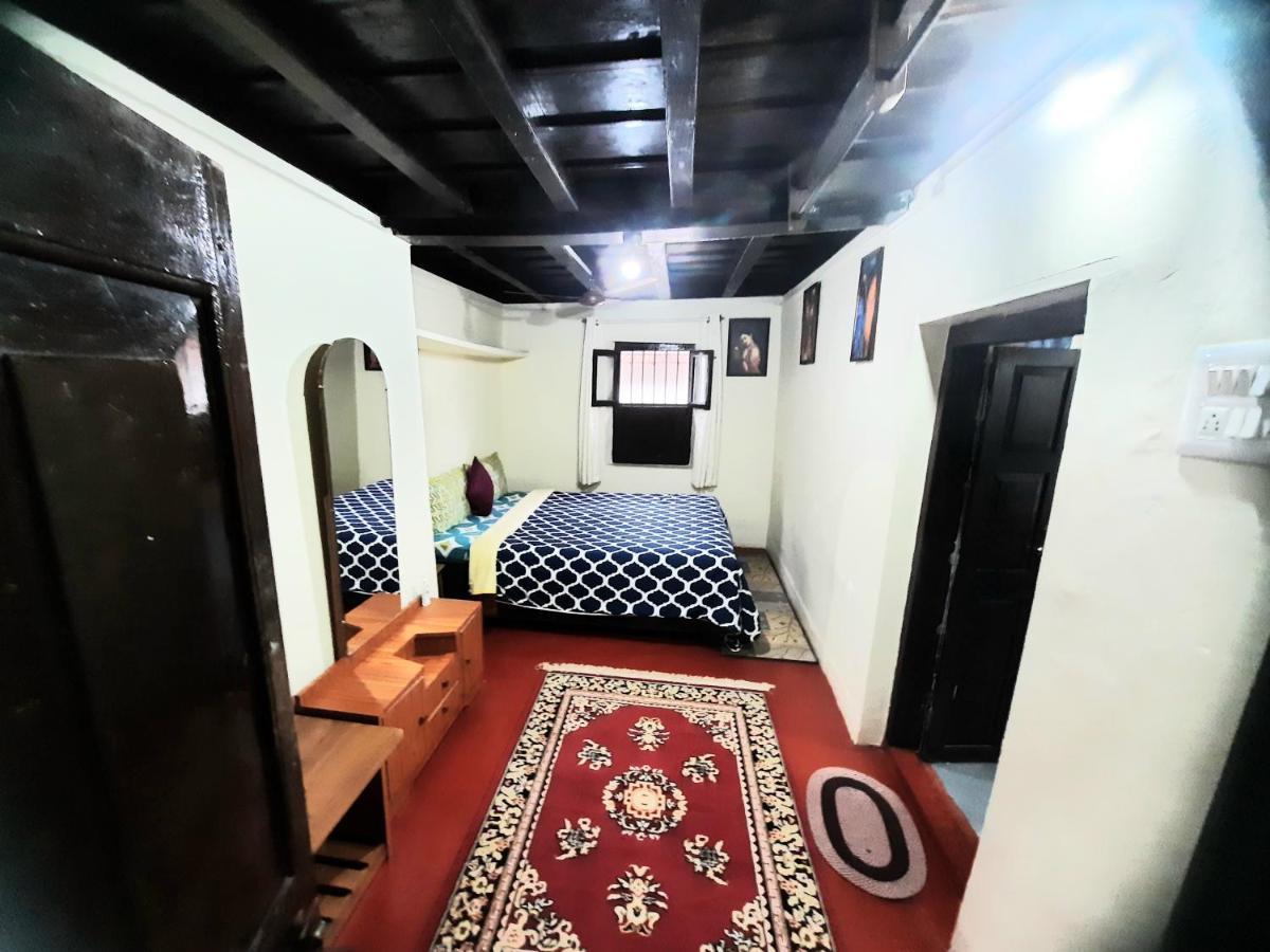 Sardar Bahadur'S Heritage Bungalow Estate Stay Napoklu Exterior foto